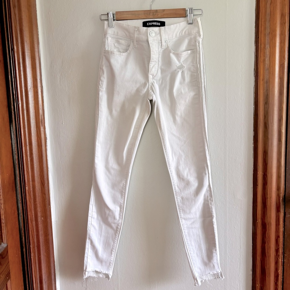Express white distressed skinny jeans